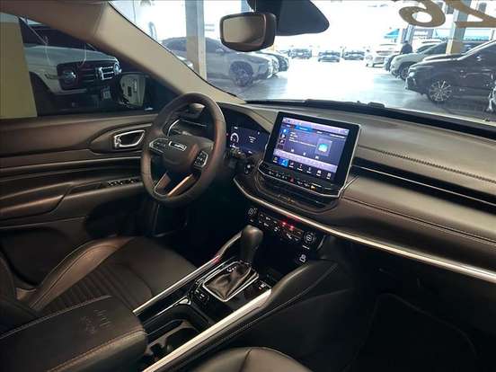 JEEP-COMMANDER-2025