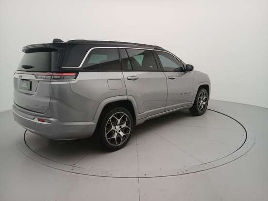 JEEP-COMMANDER-2024