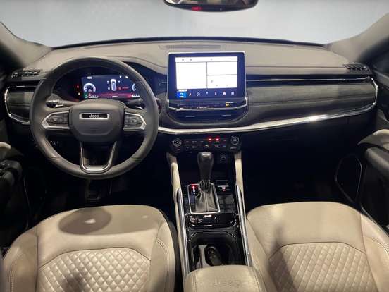JEEP-COMMANDER-2022