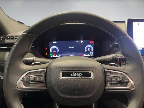 JEEP-COMMANDER-2022
