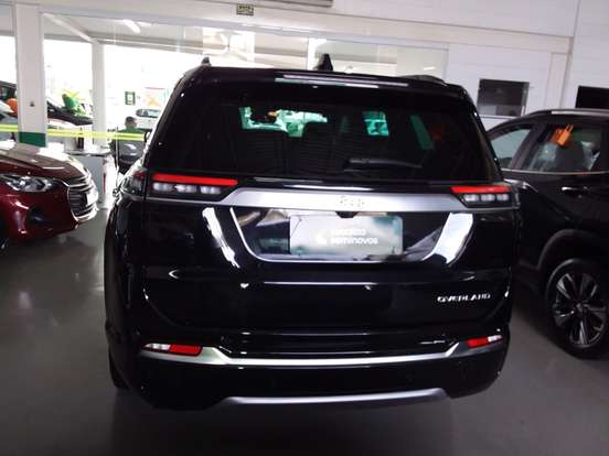 JEEP-COMMANDER-1.3 T270 TURBO FLEX OVERLAND AT6 JEEP-COMMANDER-2024