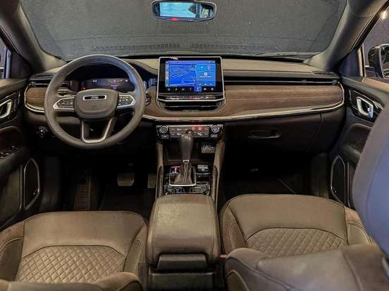 JEEP-COMMANDER-2024