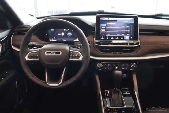 JEEP-COMMANDER-2026