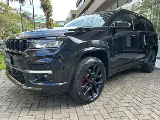 JEEP-COMMANDER-2.0 HURRICANE 4 TURBO GASOLINA BLACKHAWK AT9 JEEP-COMMANDER-2024