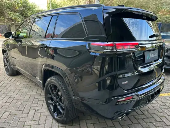JEEP-COMMANDER-2.0 HURRICANE 4 TURBO GASOLINA BLACKHAWK AT9 JEEP-COMMANDER-2024