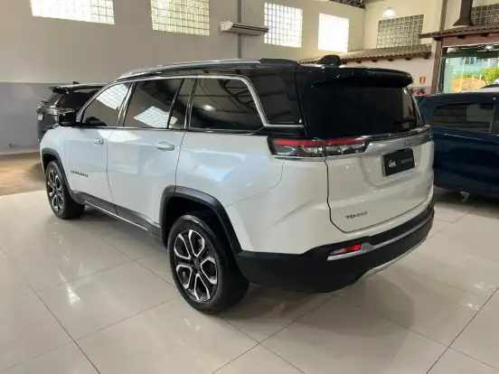 JEEP-COMMANDER-2021