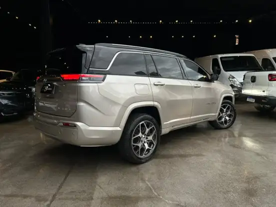 JEEP-COMMANDER-2022