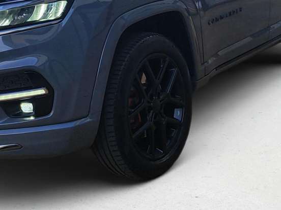 JEEP-COMMANDER-2.0 HURRICANE 4 TURBO GASOLINA BLACKHAWK AT9 JEEP-COMMANDER-2024
