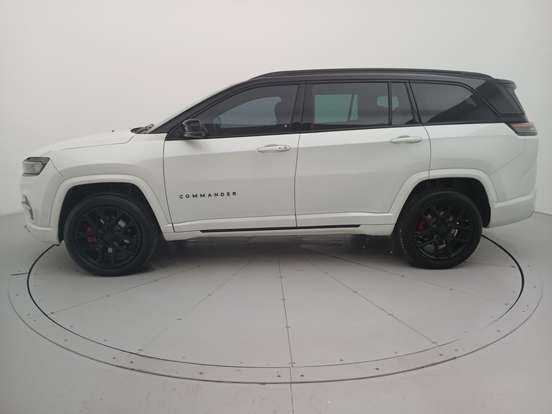 JEEP-COMMANDER-2024