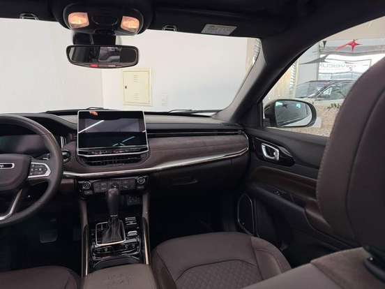 JEEP-COMMANDER-2025