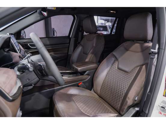 JEEP-COMMANDER-2.0 HURRICANE 4 TURBO GASOLINA OVERLAND AT9 JEEP-COMMANDER-2024