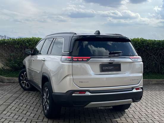 JEEP-COMMANDER-2023