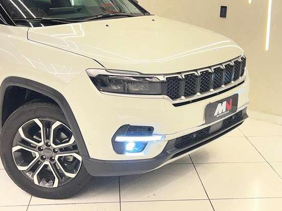 JEEP-COMMANDER-2024