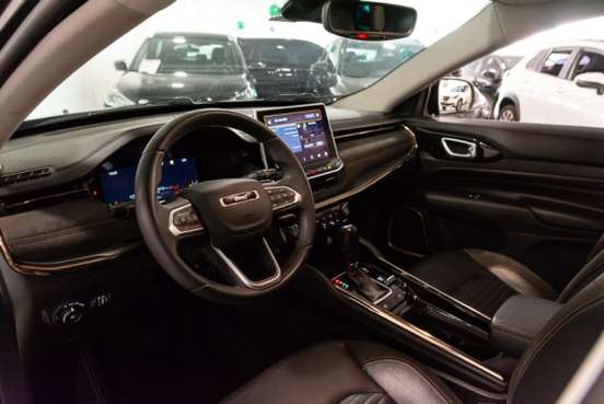 JEEP-COMMANDER-2022