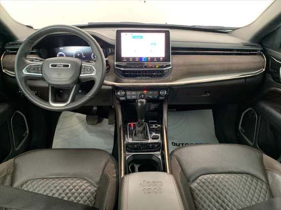 JEEP-COMMANDER-2024