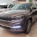 JEEP COMMANDER 2.2 TURBO DIESEL OVERLAND AT9 JEEP COMMANDER 2.2 TURBO DIESEL OVERLAND AT9