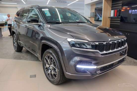JEEP-COMMANDER-2026