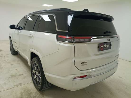 JEEP-COMMANDER-2.2 TURBO DIESEL OVERLAND AT9 JEEP-COMMANDER-2024