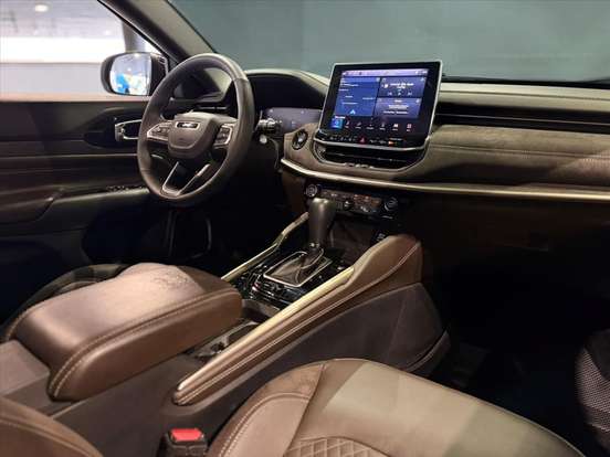 JEEP-COMMANDER-2.2 TURBO DIESEL OVERLAND AT9 JEEP-COMMANDER-2025