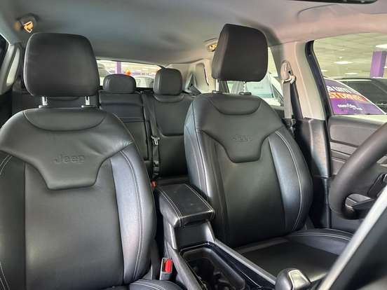 JEEP-COMPASS-2025