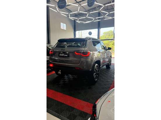JEEP-COMPASS-2021