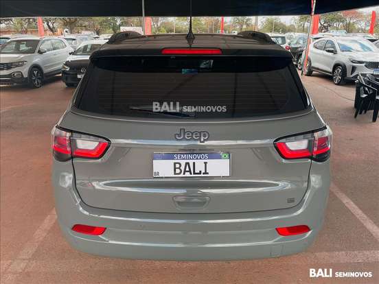 JEEP-COMPASS-2024