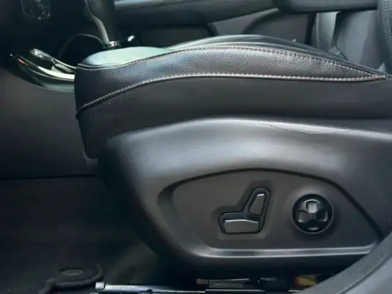 JEEP-COMPASS-2.0 16V DIESEL LIMITED 4X4 AUTOMÁTICO JEEP-COMPASS-2019