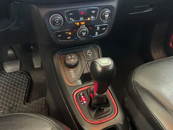 JEEP-COMPASS-2.0 16V DIESEL TRAILHAWK 4X4 AUTOMÁTICO JEEP-COMPASS-2020
