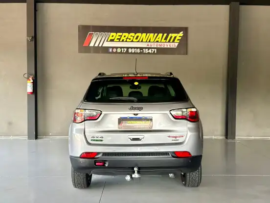 JEEP-COMPASS-2.0 16V DIESEL TRAILHAWK 4X4 AUTOMÁTICO JEEP-COMPASS-2019