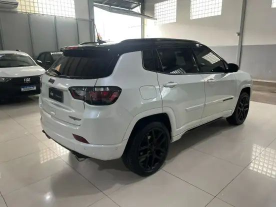 JEEP-COMPASS-2024