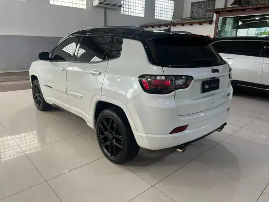 JEEP-COMPASS-2.0 HURRICANE 4 TURBO GASOLINA BLACKHAWK AT9 JEEP-COMPASS-2024