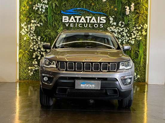 JEEP-COMPASS-2.0 16V DIESEL LONGITUDE 4X4 AUTOMÁTICO JEEP-COMPASS-2018