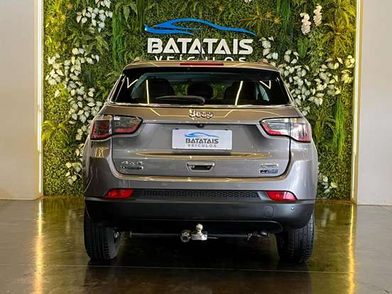 JEEP-COMPASS-2.0 16V DIESEL LONGITUDE 4X4 AUTOMÁTICO JEEP-COMPASS-2018