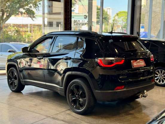 JEEP-COMPASS-2.0 16V DIESEL LONGITUDE 4X4 AUTOMÁTICO JEEP-COMPASS-2017