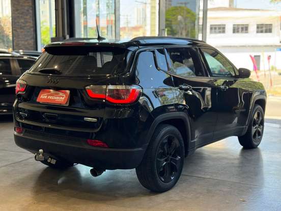 JEEP-COMPASS-2.0 16V DIESEL LONGITUDE 4X4 AUTOMÁTICO JEEP-COMPASS-2017