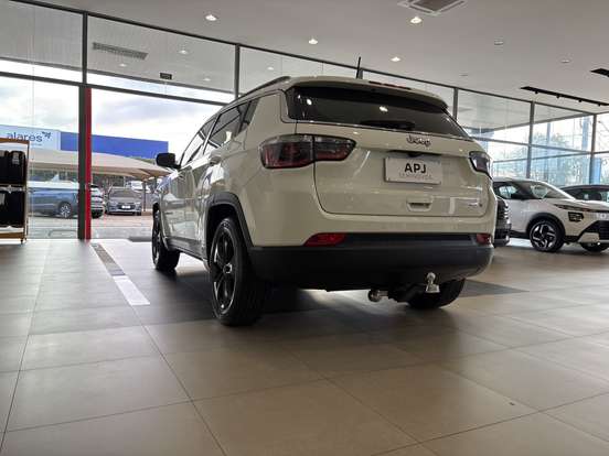 JEEP-COMPASS-2.0 16V FLEX LONGITUDE AUTOMÁTICO JEEP-COMPASS-2017