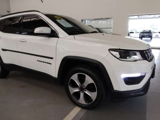JEEP-COMPASS-2.0 16V FLEX LONGITUDE AUTOMÁTICO JEEP-COMPASS-2018