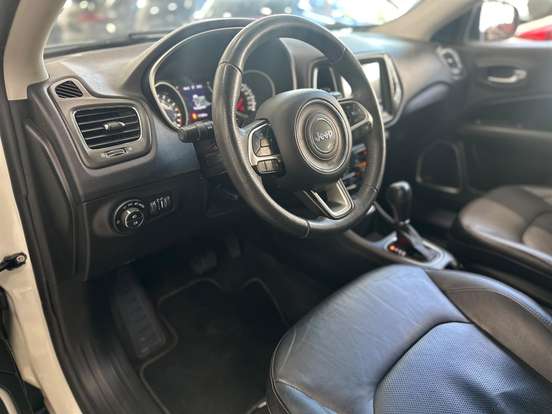 JEEP-COMPASS-2.0 16V FLEX LONGITUDE AUTOMÁTICO JEEP-COMPASS-2018