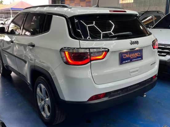 JEEP-COMPASS-2.0 16V FLEX SPORT AUTOMÁTICO JEEP-COMPASS-2017