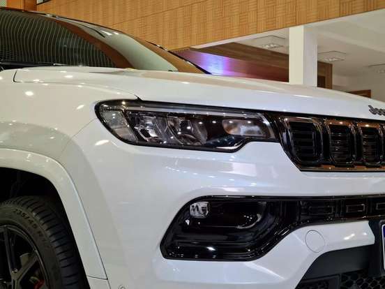 JEEP-COMPASS-2.0 HURRICANE 4 TURBO GASOLINA BLACKHAWK AT9 JEEP-COMPASS-2024