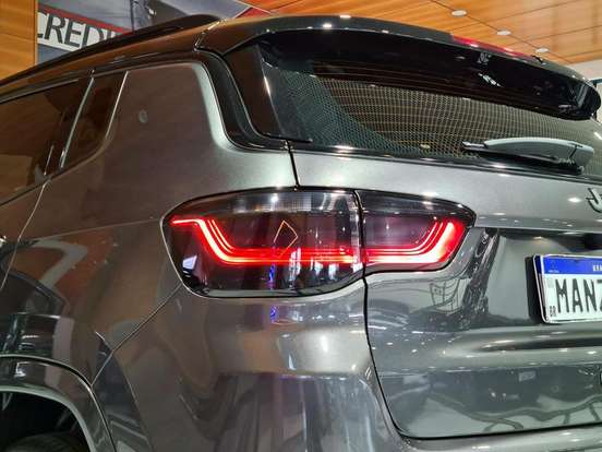JEEP-COMPASS-2.0 HURRICANE 4 TURBO GASOLINA BLACKHAWK AT9 JEEP-COMPASS-2024