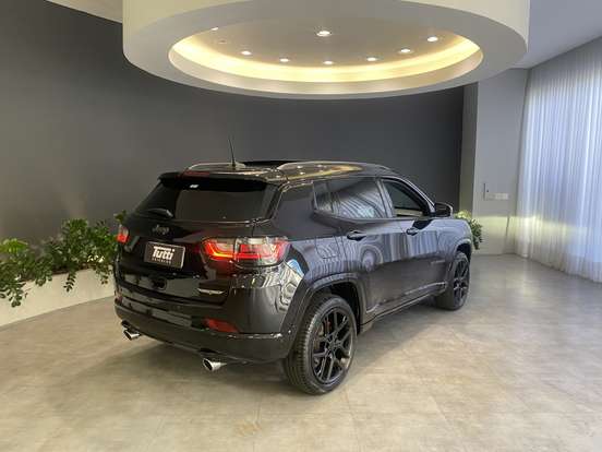 JEEP-COMPASS-2.0 HURRICANE 4 TURBO GASOLINA BLACKHAWK AT9 JEEP-COMPASS-2025