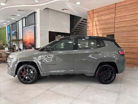 JEEP-COMPASS-2.0 HURRICANE 4 TURBO GASOLINA BLACKHAWK AT9 JEEP-COMPASS-2025