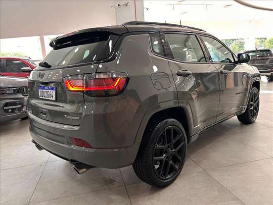 JEEP-COMPASS-2.0 HURRICANE 4 TURBO GASOLINA BLACKHAWK AT9 JEEP-COMPASS-2025