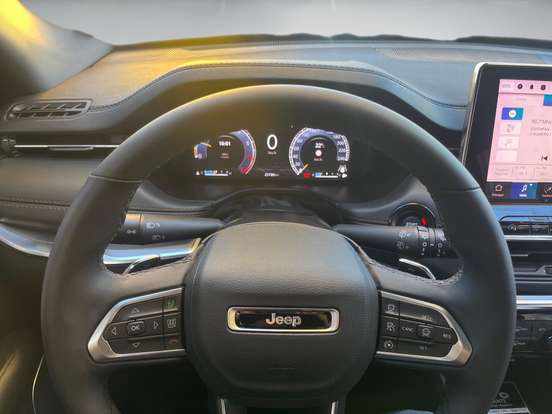 JEEP-COMPASS-2024