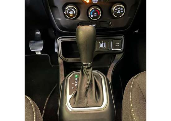 JEEP-RENEGADE-2025