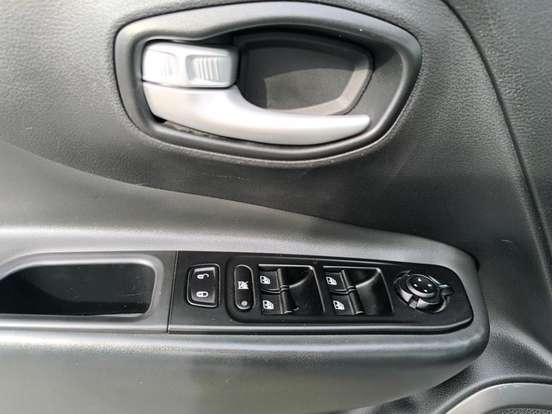 JEEP-RENEGADE-1.3 T270 TURBO FLEX LONGITUDE AT6 JEEP-RENEGADE-2022