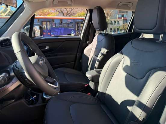 JEEP-RENEGADE-2025