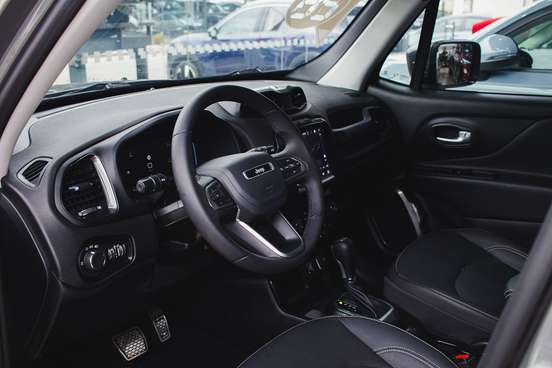 JEEP-RENEGADE-2025