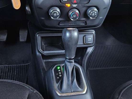 JEEP-RENEGADE-1.8 16V FLEX 4P AUTOMÁTICO JEEP-RENEGADE-2020